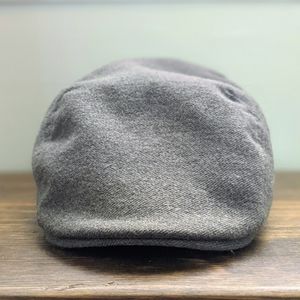 Gray flatcap